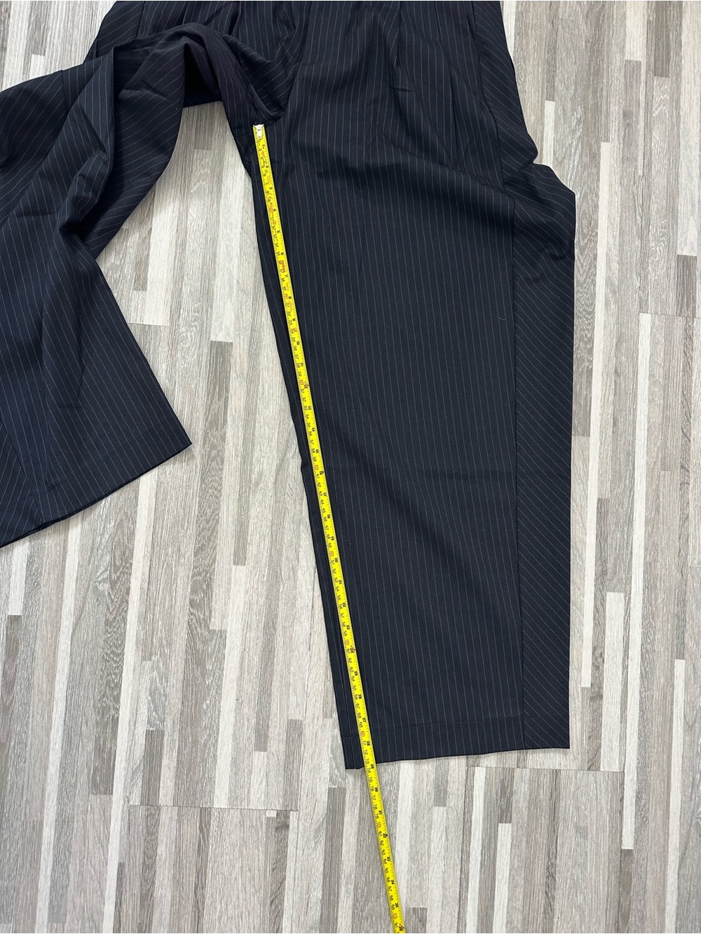 Aaron & Amber Pinstripe Barrel Pants, NWT, Size M, Dark Blue Women’s - Picture 5 of 11